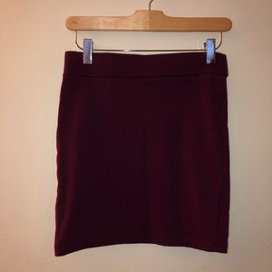 Forever 21 maroon skirt